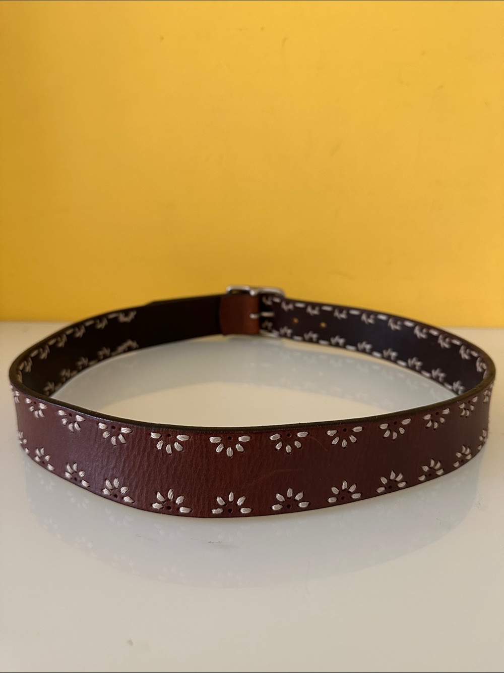 Buckle Brand Vintage Brown Leather Floral-Embroidered Belt - Picture 6 of 16